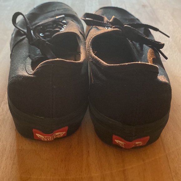 Good condition Vans no box black - Picture 2 of 3